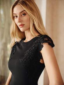 Anewsta Áo thun tay ngắn cổ tròn màu trơn, kiểu dáng thanh lịch, ren móc, khoét lỗ, chất liệu trơn, hàng mới về mùa hè. - màu đen - Xem 2