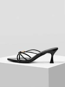 Sandalias de mujer con punta puntiaguda y tira de tacón bajo - Negro - Ver 3