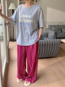 Dazy Plus 2件套加大码女式字母印花短袖上衣和条纹长裤睡衣套装，春夏款 - 灰色 - 查看 7