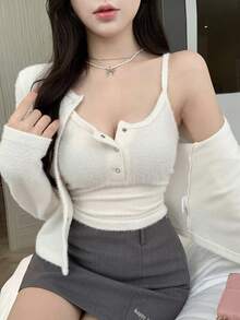 DAZY 2 piezas Conjunto de Top Corto y Cárdigan Blanco Esponjoso de Moda para Mujer en Otoño/Invierno, Ajuste Slim de Ropa Deportiva de Manga Larga - Beis - Ver 6