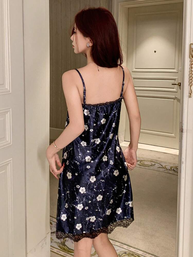 Summer Ditsy Floral Lace Patchwork Camisole Short Nightgown For Women