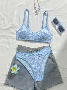 Swim Mod 两件套女士夏季沙滩可爱甜美度假针织提花花卉吊带上衣和V领三角比基尼套装 - 藍色 - 查看 1