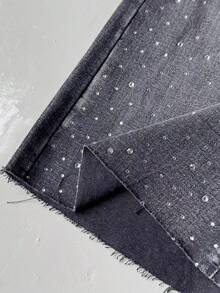 SHEIN Quần short denim đen dáng rộng, phong cách đường phố, vintage, cá tính, đính sequin lấp lánh, họa tiết chữ cái, thích hợp cho bé trai tuổi teen mặc hàng ngày, dự tiệc mùa xuân hè và các sự kiện đường phố. Bộ sưu tập thời trang mới SS26. - màu đen - Xem 6