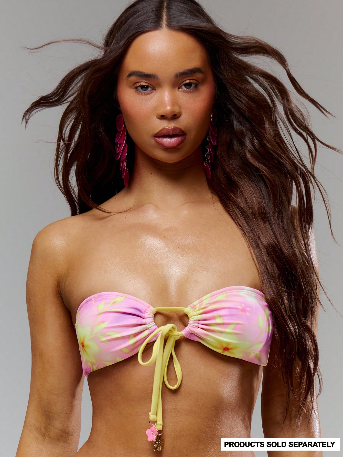 Neckline