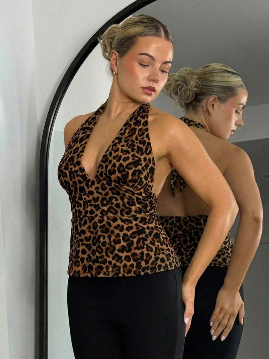 Bethéva Halter Deep V-Neck Cinched Waist A-Line Backless Vintage Style Tank Top - Multicolor - View 1