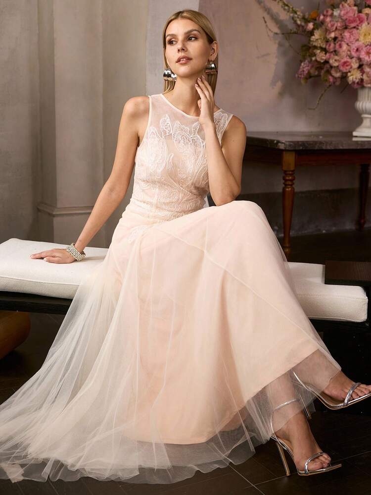 MOTF Soiréza ELEGANT LACE EMBROIDERED DRESS, SPRING/SUMMER