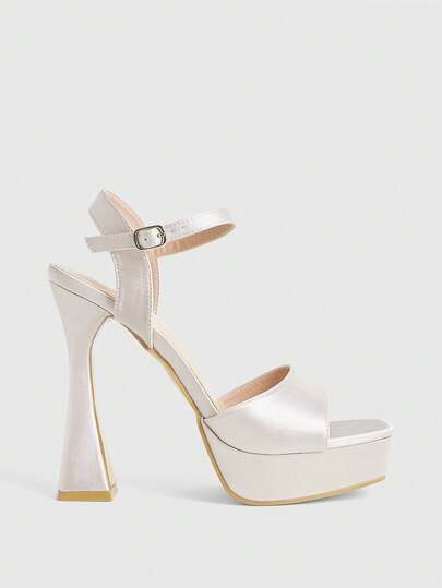 CUCCOO LuxiPop Women Heeled Sandals