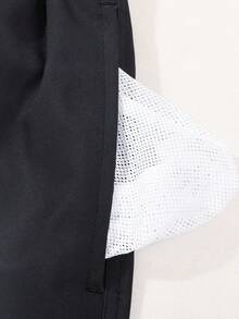 Manfinity RSRT 男士棕榈树印花抽绳腰袋沙滩短裤，适合夏季男士黑色泳裤，带棕榈树的黑色泳裤 - 黑色 - 查看 4