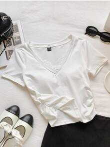 SHEIN EZwear 女士纯色V领褶皱休闲百搭日常短袖T恤 - 白色 - 查看 3