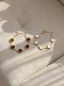Resyla 2pcs/Set Fashion Classic Style White/Brown Clover Bracelets Valentines - Multicolor - View 4