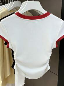 Resyla 女士V领字母樱桃印花休闲百搭日常穿T恤 - 白色 - 查看 2