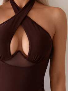 SHEIN Swim Maillot de bain une pièce pour femmes de couleur unie avec décolleté croisé et effet ajouré - Acajou - Voir 4