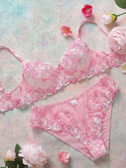 2件套加大码蕾丝刺绣无钢圈性感文胸和内裤内衣套装