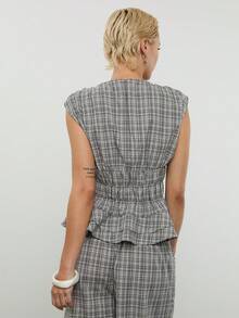 COUREZ Shrunken Shirred Check Top With Frills Detail And Peplum Hem /Y2K Spring Clothes For Women Check Print Going Out Tops Summer Tops Spring Break Outfits Summer Outfits - Black and White - View 3