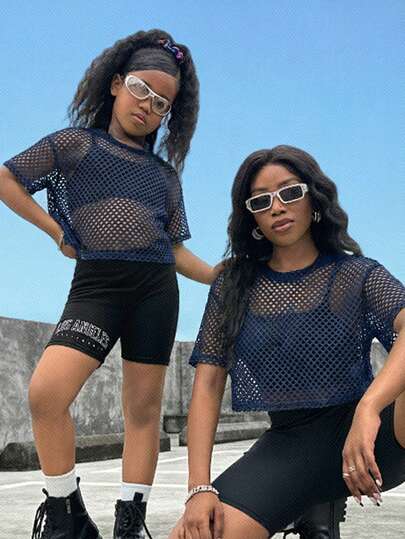 SHEIN Tween Girl Sports Streetwear Spring/Summer Knit Mesh Round Neck Short Sleeve Top, Navy Blue Sporty Casual Mommy And Me Matching (2 Sold Separately) Matching Sister Short Sets Biker Short Sets Shorts Teen Girls 2 Piece Summer Mesh Top For Girls Kids Sheer Top