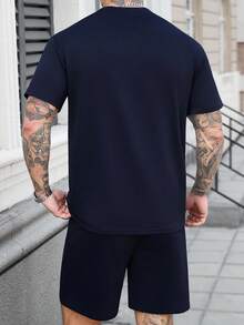 Manfinity CasualCool 男士藏蓝色春夏成熟T恤套装 - 彩色 - 查看 2