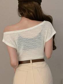 DAZY Áo thun ngắn tay ôm sát người, trễ vai, xếp ly, kẻ sọc dành cho nữ - trắng - Xem 2