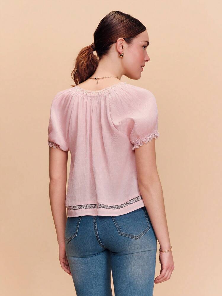 Top Romântica Rosa Claro com Mangas Curtas Bufantes e Detalhes em Renda, Estilo Francês Primavera Verão Estilo Parisiense