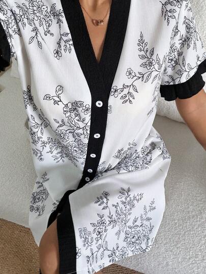 SHEIN Contrast Trim Ruffle Hem Women's Striped Pleated Button Front Short Sleeve Nightgown