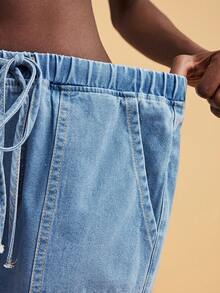 Travachic 女士抽绳腰带口袋毛边下摆休闲宽松牛仔短裤 - 淺色水洗藍 - 查看 4