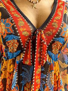 Soleia 大码女士度假针织网纱复古花卉图案V领长袖喇叭袖前系带蝴蝶结A字衬衫 - 彩色 - 查看 4