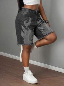 Slaydiva Women's Rhinestone Flame Pattern Frayed Hem Pocket Casual Bermuda Denim Shorts - Black - View 6