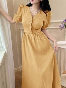 Feyla 女士纯色V领短花瓣袖纽扣半开襟优雅长裙 - 黃色 - 查看 4