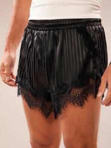 Quần short nam dáng rộng, cạp chun kẻ sọc, phối ren tương phản. - màu đen - Xem 1