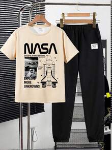 SHEIN 青少年男童休闲简约Y2K风格宇航员元素运动宽松舒适时尚简约圆领短袖T恤和裤子套装，适合春夏日常休闲穿着 - 彩色 - 查看 2