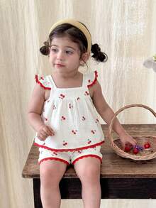 LMoss Kids Bộ đồ 2 món cho bé gái, gồm áo vest và quần short dệt kim cổ vuông, viền bèo nhún, in hình quả anh đào. - Nhiều màu - Xem 3