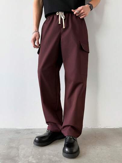 Manfinity Homme Pantalones casuales y maduros, con múltiples bolsillos funcionales, pantalones burdeos para hombres, pantalones cargo de sudadera para hombres, pantalones de uso urbano para hombres