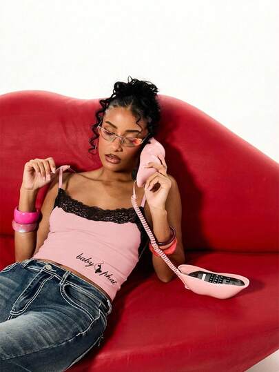 BABYPHAT Áo hai dây ren phối viền đen với dây đeo có thể điều chỉnh, kiểu áo tank top màu hồng nữ tính, thích hợp cho mùa hè.