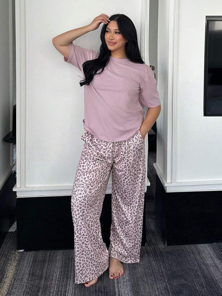 Dazy Plus 2pcs Solid Color Short Sleeve Top And Leopard Print Long Pants Pajama Set, Plus Size Women, Spring/Summer