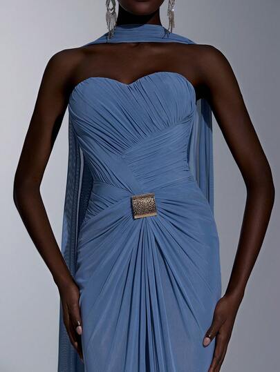 Elitara 优雅浪漫露肩针织网纱心形领口褶裥腰身金属扣装饰宽松喇叭裙摆连衣裙，适合节日、婚礼、晚宴、音乐会、商务活动、网红活动等场合。