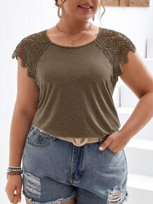 SHEIN Frenchy Plus Size Women Contrast Lace Raglan Sleeve Casual T-Shirt - Brown - View 5