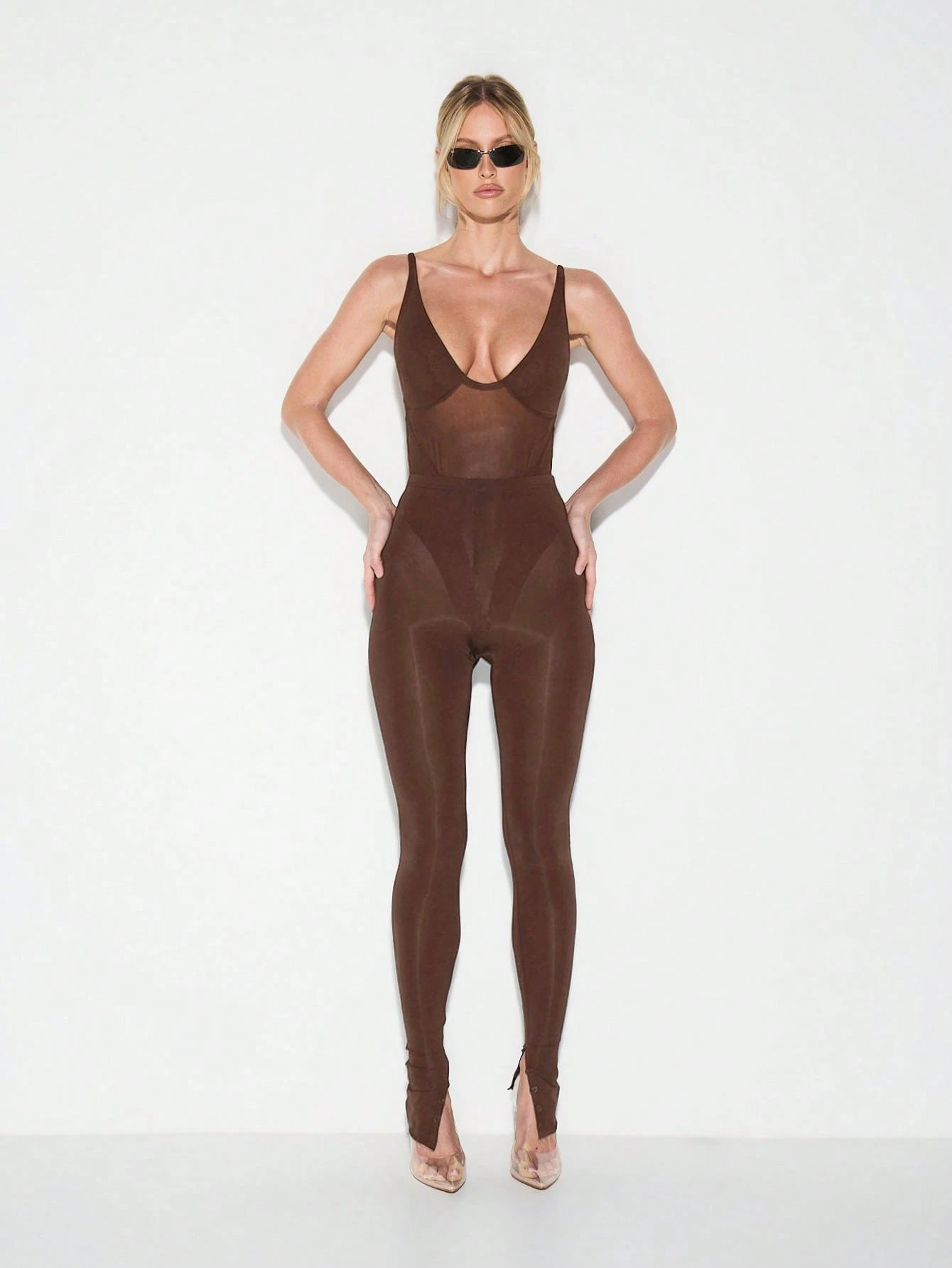 KIZN Leggings de malha com detalhes de botões e cintura alta.