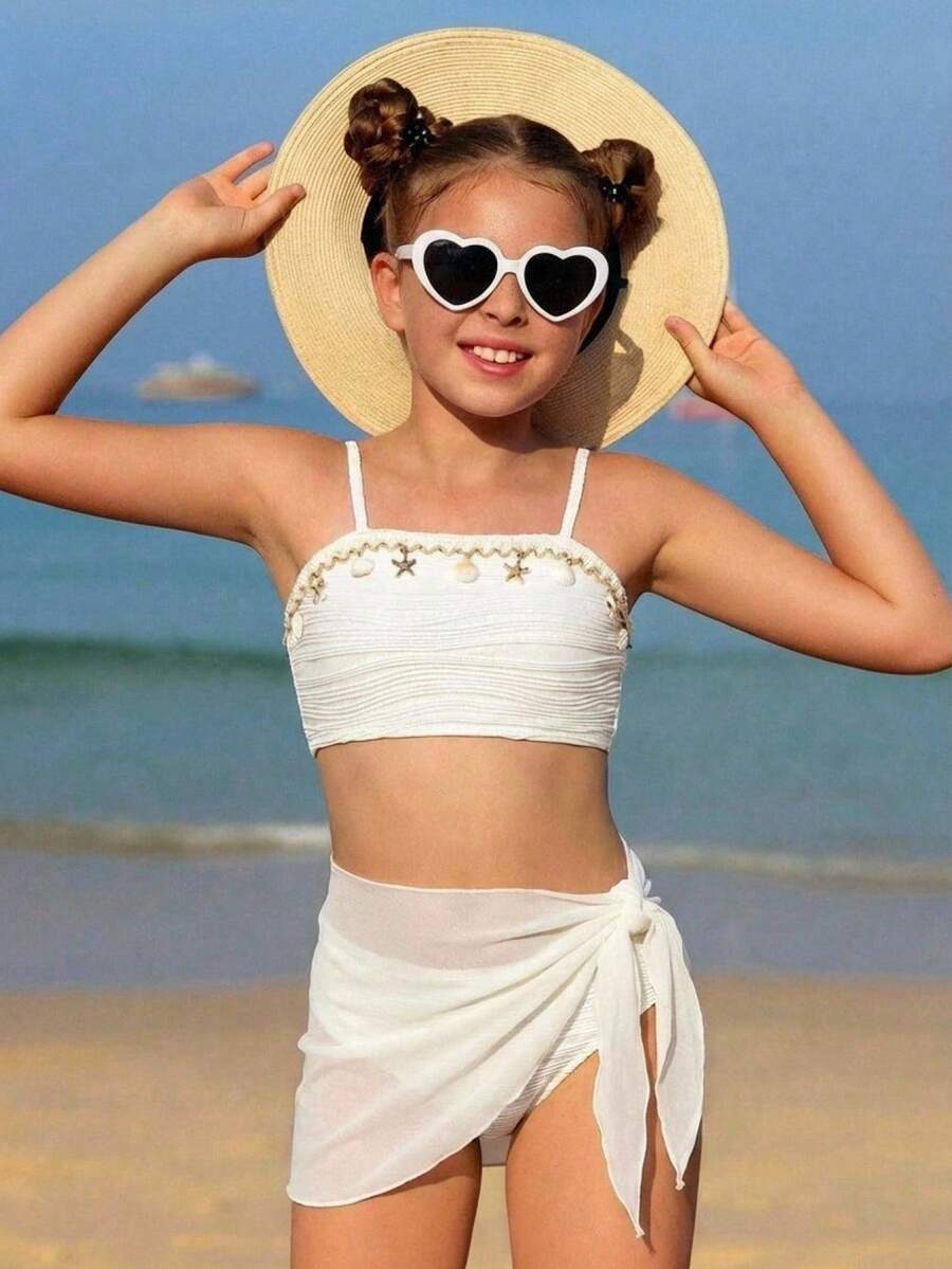 SHEIN Conjunto de 3 piezas de traje de baño para niñas con pañuelo de malla, diseño de moda y modesto, adecuado para la playa, la natación, las vacaciones y el verano - Beis - Ver 1