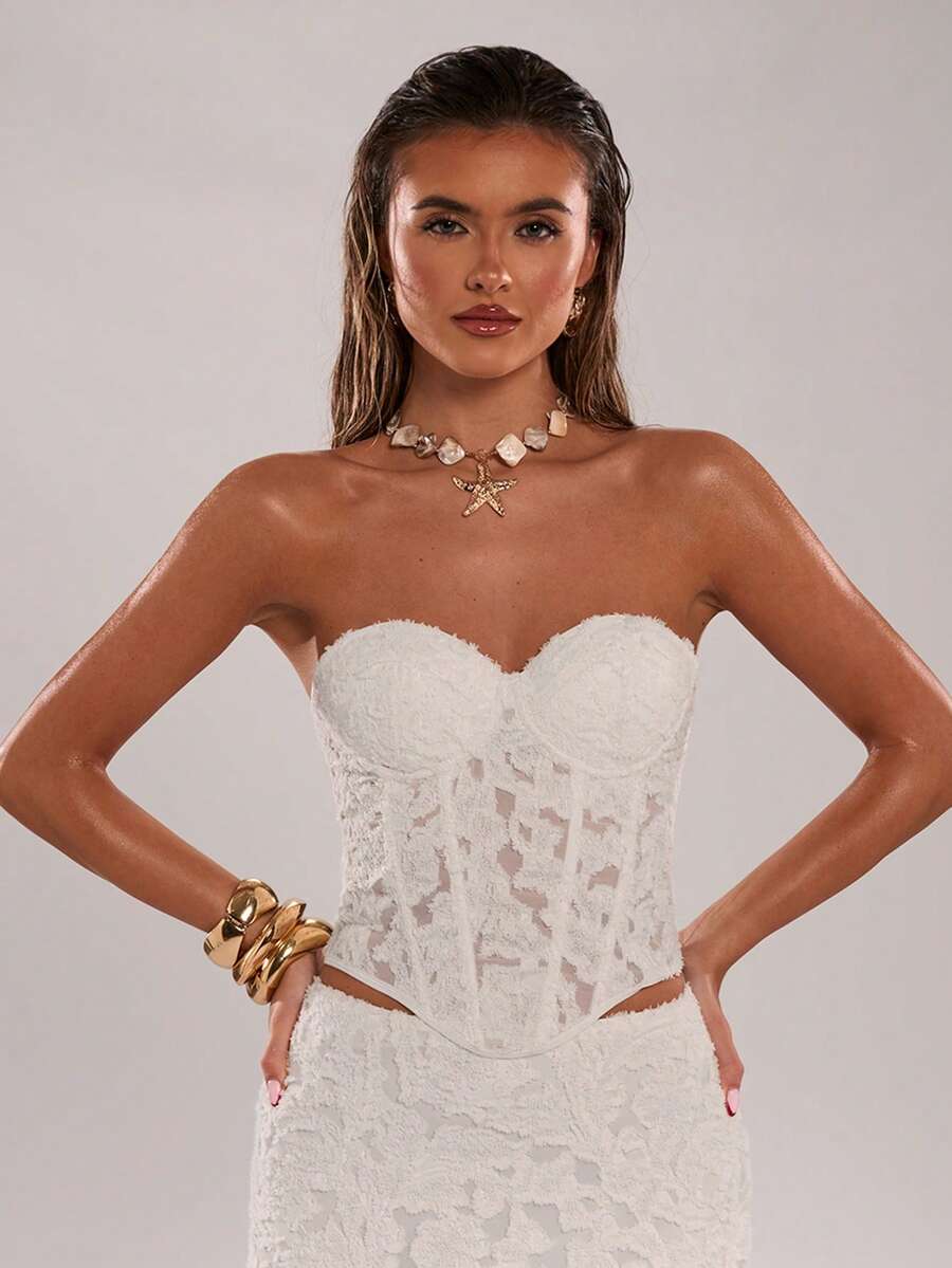 SHEIN BAE Áo croptop quây màu trắng chất liệu vải dệt họa tiết, gợi cảm, thích hợp cho kỳ nghỉ thường ngày, đi biển, áo quây lãng mạn, áo kiểu thanh lịch, áo blouse trắng có họa tiết, thích hợp cho tiệc tùng, tiệc cocktail. - trắng - Xem 1