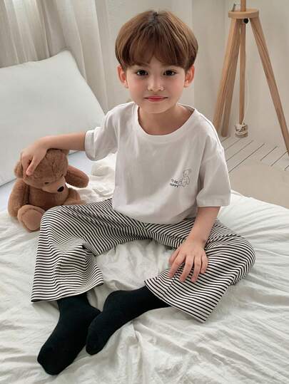 Dazy Kids 男童卡通字母印花圆领短袖上衣和条纹裤休闲家居服睡衣套装