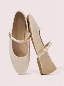CUCCOO DOLLMOD Sepatu Flat Wanita Kasual Serbaguna untuk Perjalanan Sehari-hari, Cocok untuk Natal dan Musim Semi. - Krem. - View 2