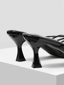 Sandalias de mujer con punta puntiaguda y tira de tacón bajo - Negro - Ver 5