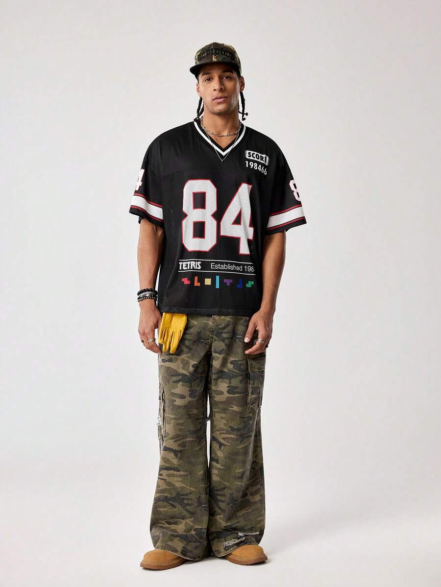 Tetris™ X SHEIN 男士字母数字印花V领休闲短袖T恤，夏季款 - 黑色 - 查看 1