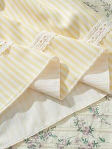 Souflis Souflis 法式新款浅黄色女童夏季条纹连衣裙，配精致蕾丝领，适合外出、上学及其他场合。 - 黃色 - 查看 8