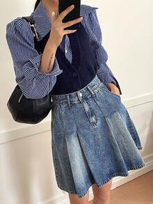 DAZY 女士常规腰线褶裥A字牛仔迷你裙，休闲都市风 - 中等水洗藍 - 查看 4