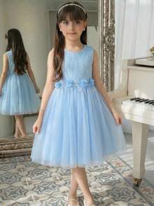 SHEIN Vestido de princesa de verano para niñas de 4 a 7 años con cintura de encaje azul, volantes y capa de tul - Azul - Ver 1