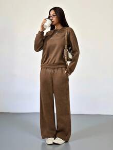 SHEIN PETITE 女款咖啡棕復古字母刺繡保暖內裡運動衫與運動褲套裝，冬季休閒居家服2件套，做舊風，適合嬌小女性 - 棕色 - 查看 5