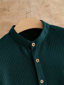 HIMLAND 男士纯色单排扣休闲百搭日常短袖衬衫 - 墨綠色 - 查看 7