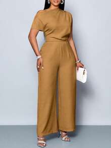 SOLERSUN Off-Shoulder Jumpsuit für Damen Große Größen, vielseitig einsetzbar für alle Jahreszeiten, elegant für den Alltag und Reisen, einfaches Design mit Schulterausschnitt, asymmetrischem Ausschnitt, Schulterfalten, Kurzarm und weitem Bein - Kaffeebraun - Übersicht 6