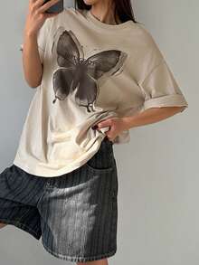 DAZY Áo thun nữ cổ tròn, vai rớt, in hình bướm, dáng rộng, phong cách thường ngày. - Màu be - Xem 7