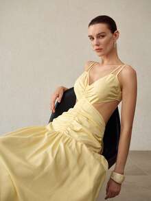 MOTF PREMIUM SUMMER BACKLESS RUCHED CAMISOLE DRESS, FRENCH ELEGANT WAIST-CINCHING SEXY SLIMMING LONG DRESS FOR WOMEN - Yellow - View 6
